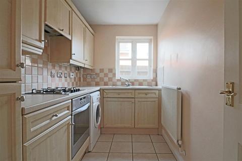 1 Cambridge Square, Redhill, RH1 6TG
