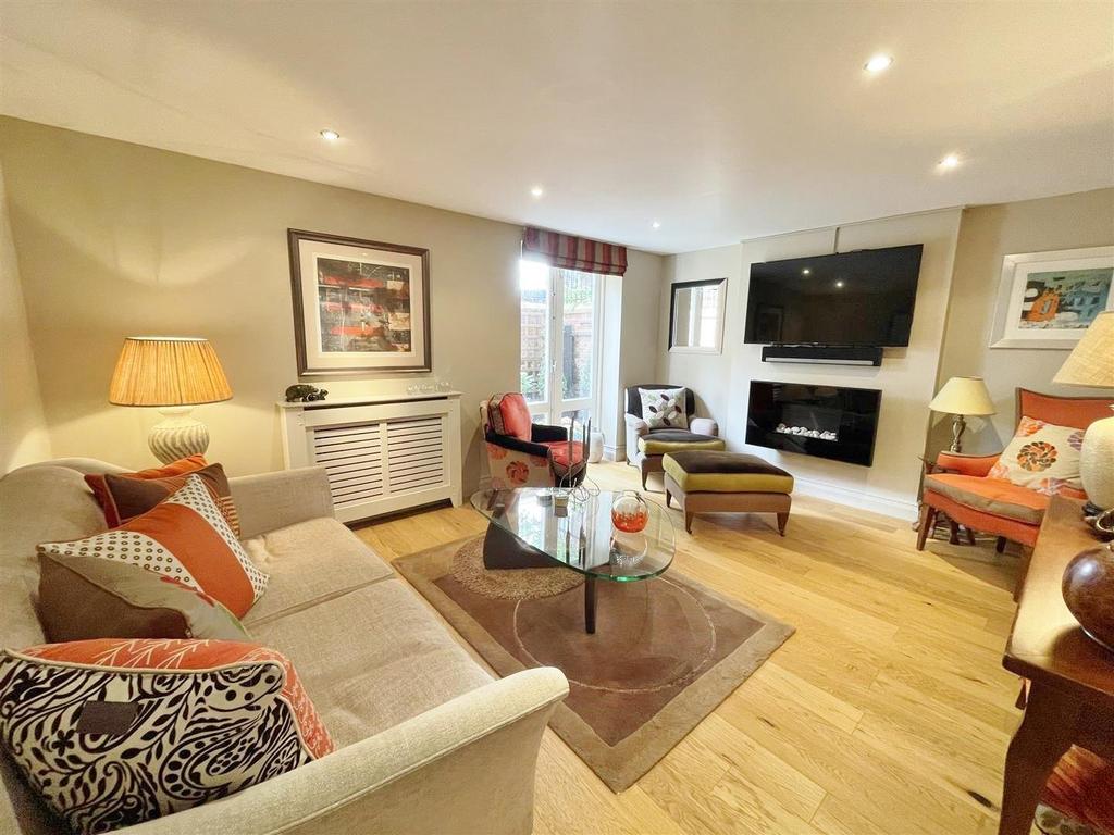 Second sitting room