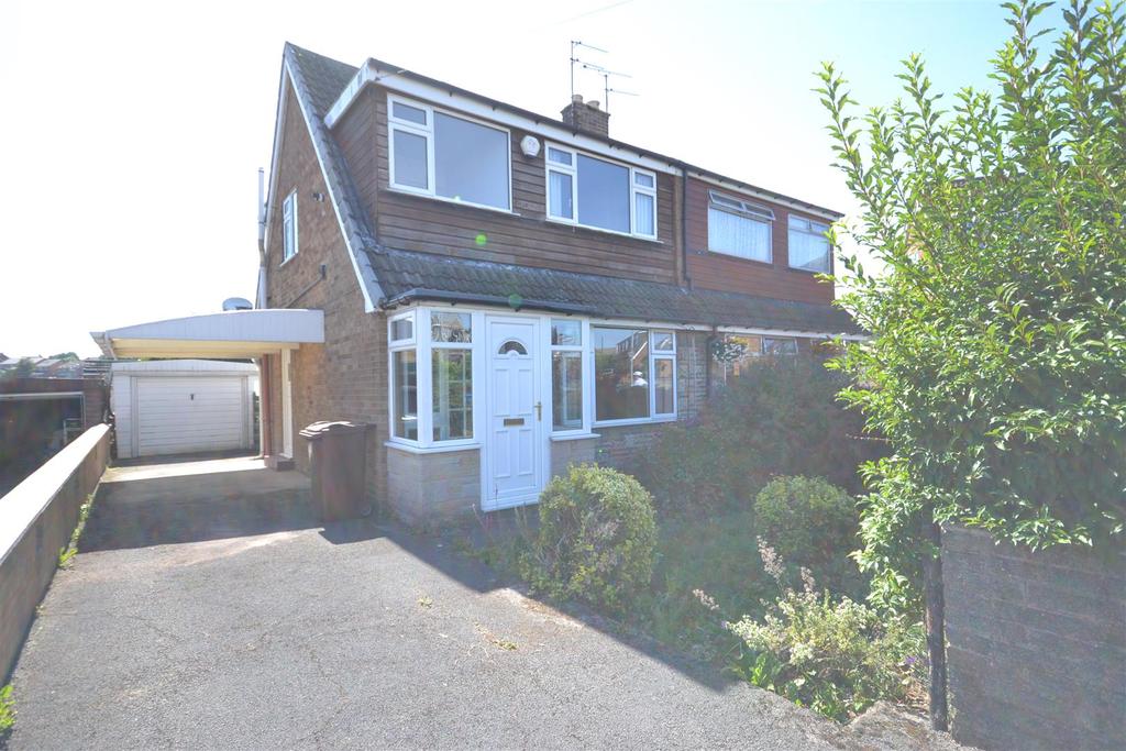 Earlswood Crescent, Kippax, Leeds 3 bed semidetached house £190,000
