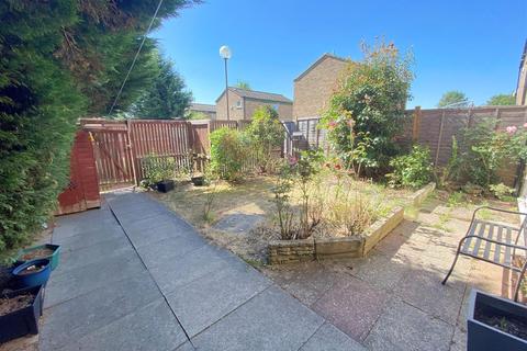 38 Buckingham Gate, Eaglestone, Milton Keynes, MK6 5AA