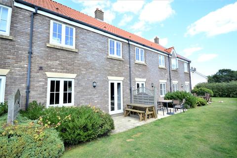 3 bedroom terraced house for sale - Sunrise Drive, The Bay, Filey