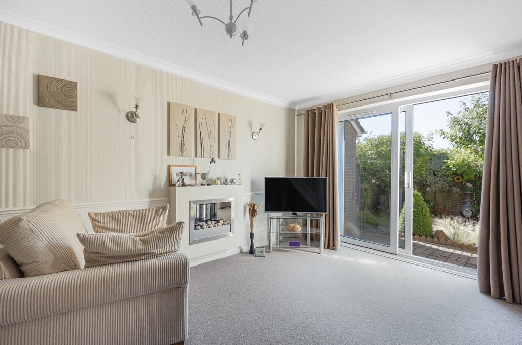 Glenville Close, Royal Wootton Bassett, SN4 2 bed end of terrace house