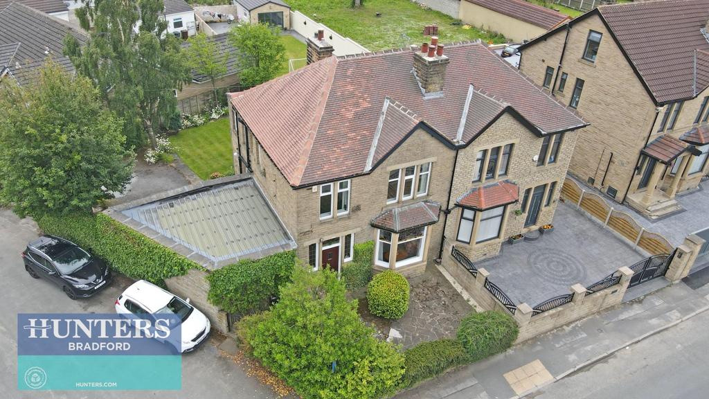 Fagley Road, Bradford, West Yorkshire 4 bed semidetached house £280,000