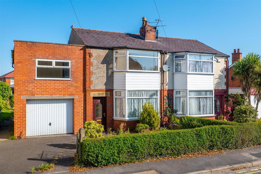 Carr Lane, Chorley 4 bed semi-detached house - £164,995