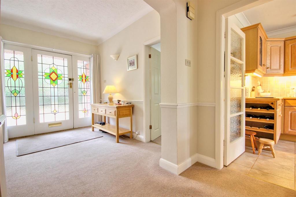 West Ella Way, Kirk Ella, Hull 4 bed detached house £750,000