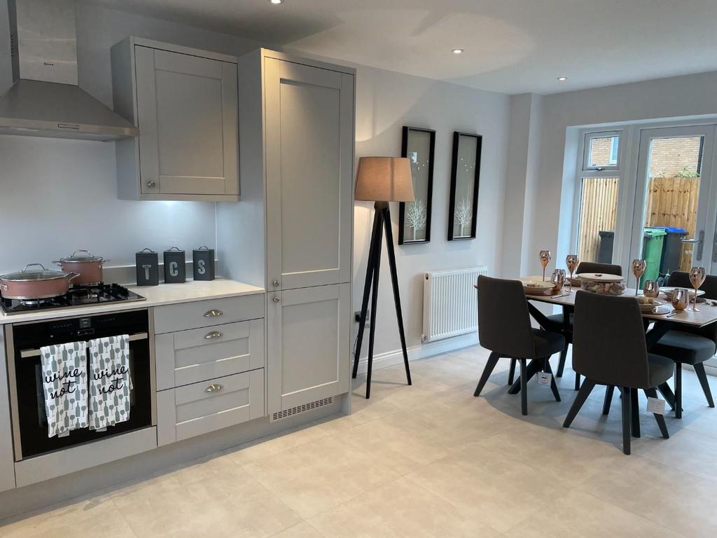 Charlesworth Close, Coventry 4 bed detached house for sale £450,000 Charlesworth Close, Coventry 4 bed detached house for sale £450,000