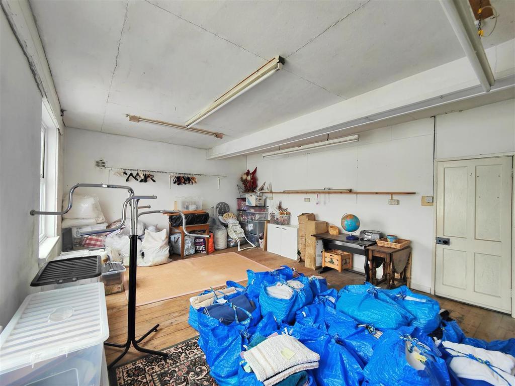 Open Plan Store Room