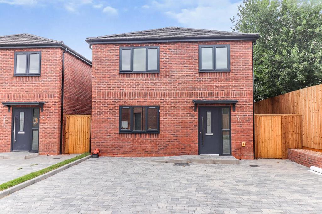 Orton Close, Polesworth 4 bed detached house £375,000