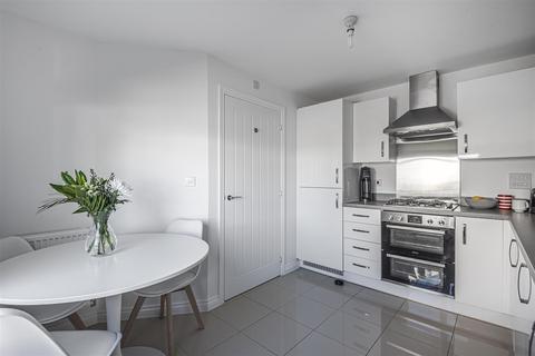 95 Penwethers Crescent, Truro, TR1 3FX