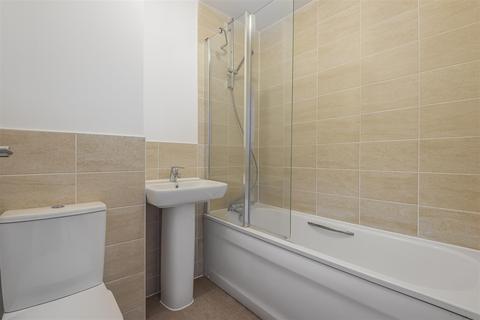 95 Penwethers Crescent, Truro, TR1 3FX