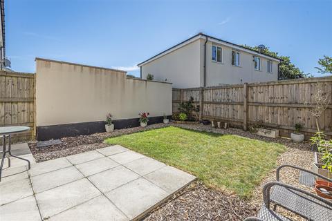 95 Penwethers Crescent, Truro, TR1 3FX