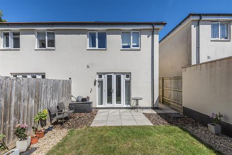 95 Penwethers Crescent, Truro, TR1 3FX