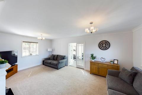3 Aggate Way, Earls Barton, Northampton, NN6 0EU