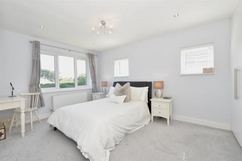 16 Blondell Drive, Bognor Regis, PO21 4BQ