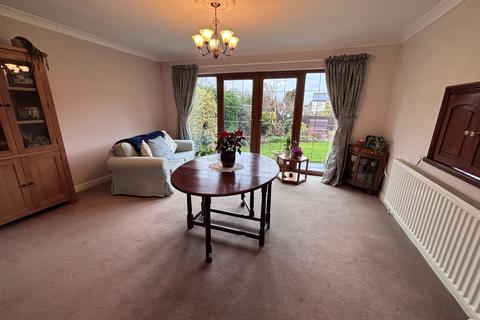 3 bedroom bungalow for sale, Chester Gardens, Church Gresley, DE11