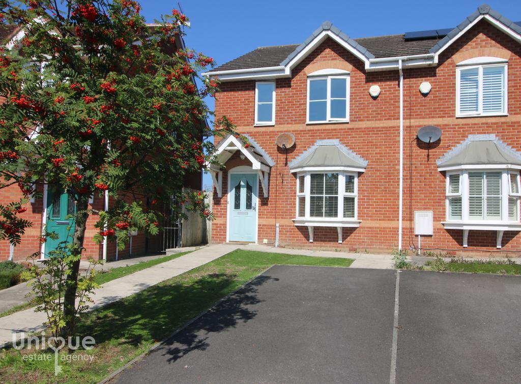 Roscoe Avenue, ThorntonCleveleys, FY5 2 bed terraced house for sale