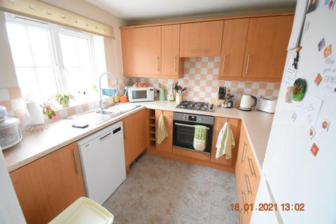4 bedroom terraced house to rent - Abbotts Close, Kettering, NN15