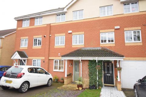 4 bedroom terraced house to rent, Abbots Close, Kettering, NN15