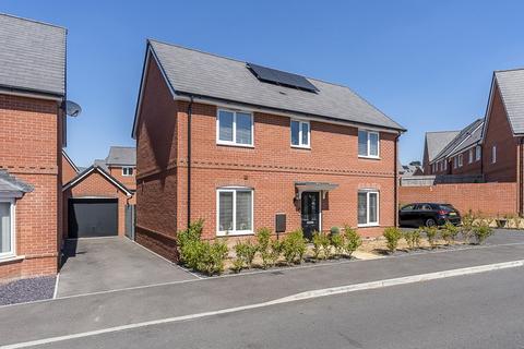 40 Warwick Way, Bursledon, Southampton, SO31 8NE
