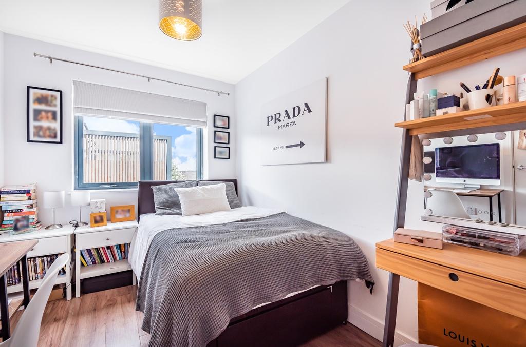 Bedroom (2)