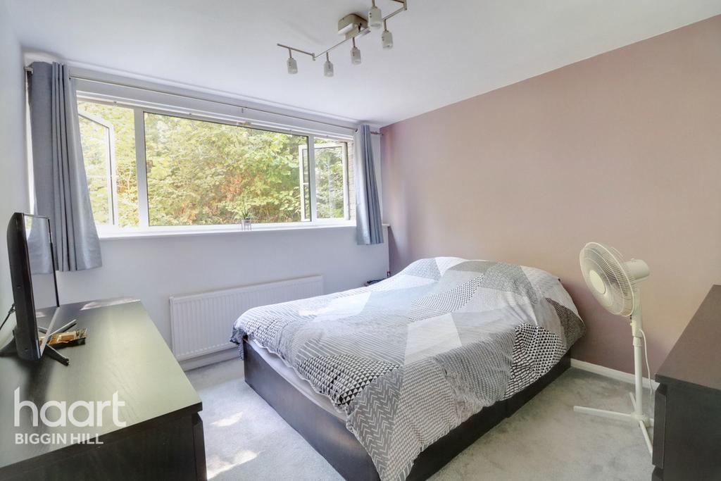 St Marys Green, Biggin Hill 3 bed for sale £300,000