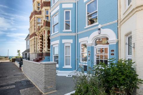 2 bedroom apartment for sale, Cromer