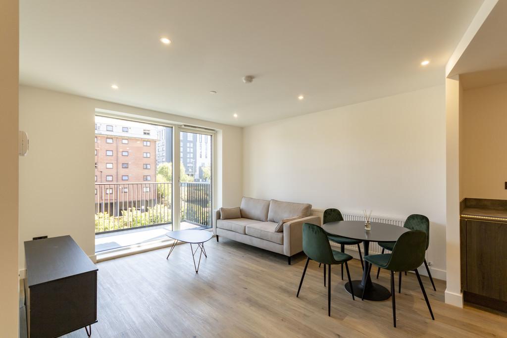 The Fazeley, Snow Hill Wharf... 2 bed apartment to rent £1,550 pcm (£358 pw)