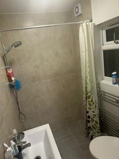 1 bedroom flat to rent, Inwood Road, HOUNSLOW, Greater London, TW3