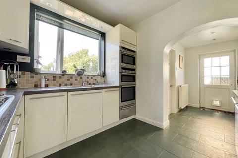 4 bedroom semi-detached house for sale - West Lea Road, Bath