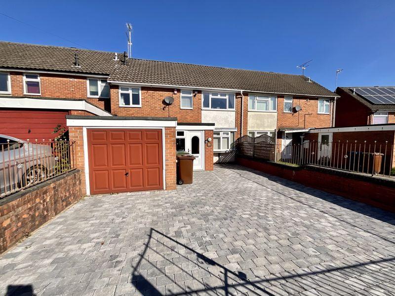 Hill Top Crescent, Meir Heath 3 bed terraced house £220,000