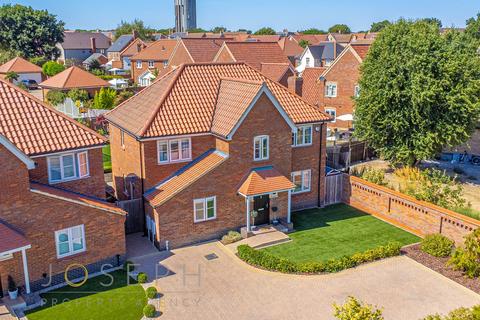 62 Broadlands Way, Rushmere St Andrew, Ipswich, IP4 5SU