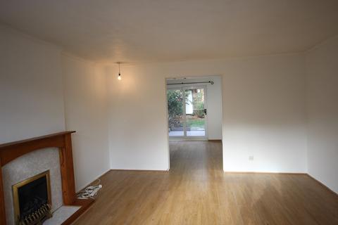 3 bedroom house to rent - Coniston Road, Fllitwck, MK45