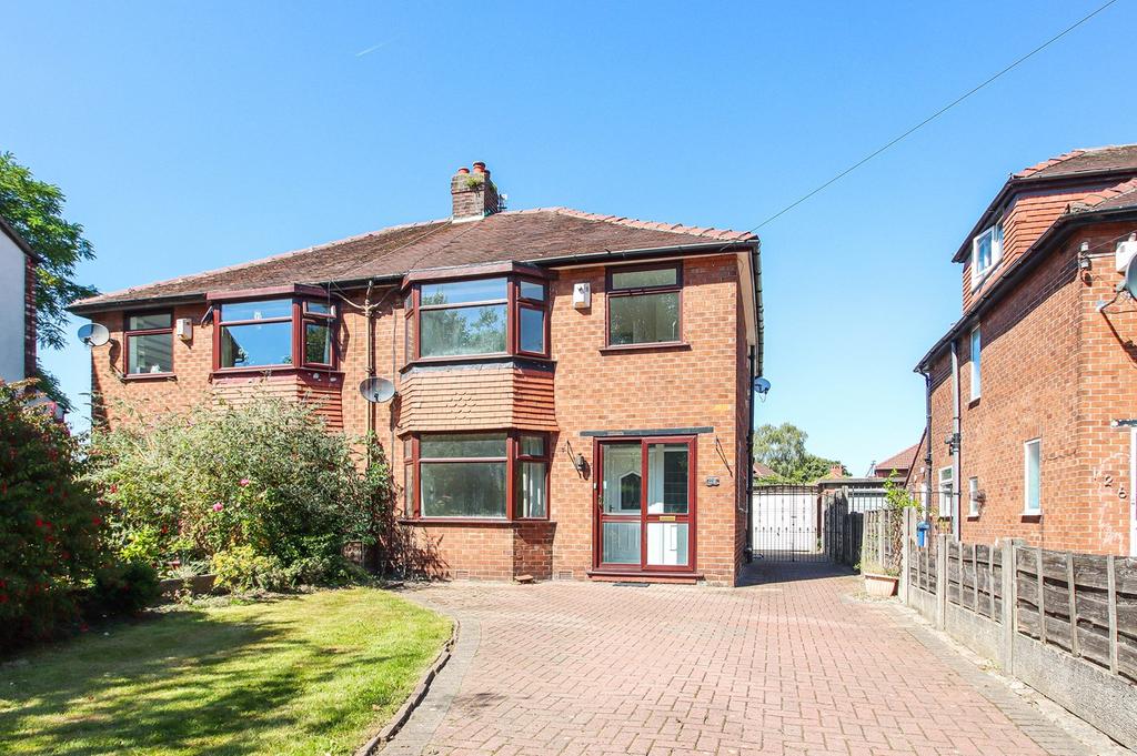 Urmston Lane, Stretford, Manchester, M32 3 bed semidetached house £