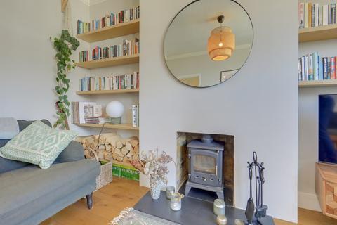 25 Theodore Road, London, SE13 6HT