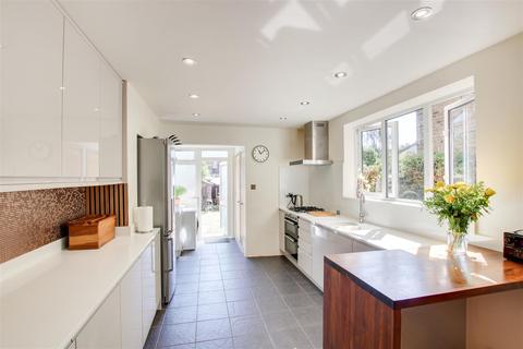 26 Falmer Road, Enfield, EN1 1PY