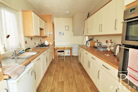 2 bedroom chalet for sale - Norman Road, Holland-On-Sea