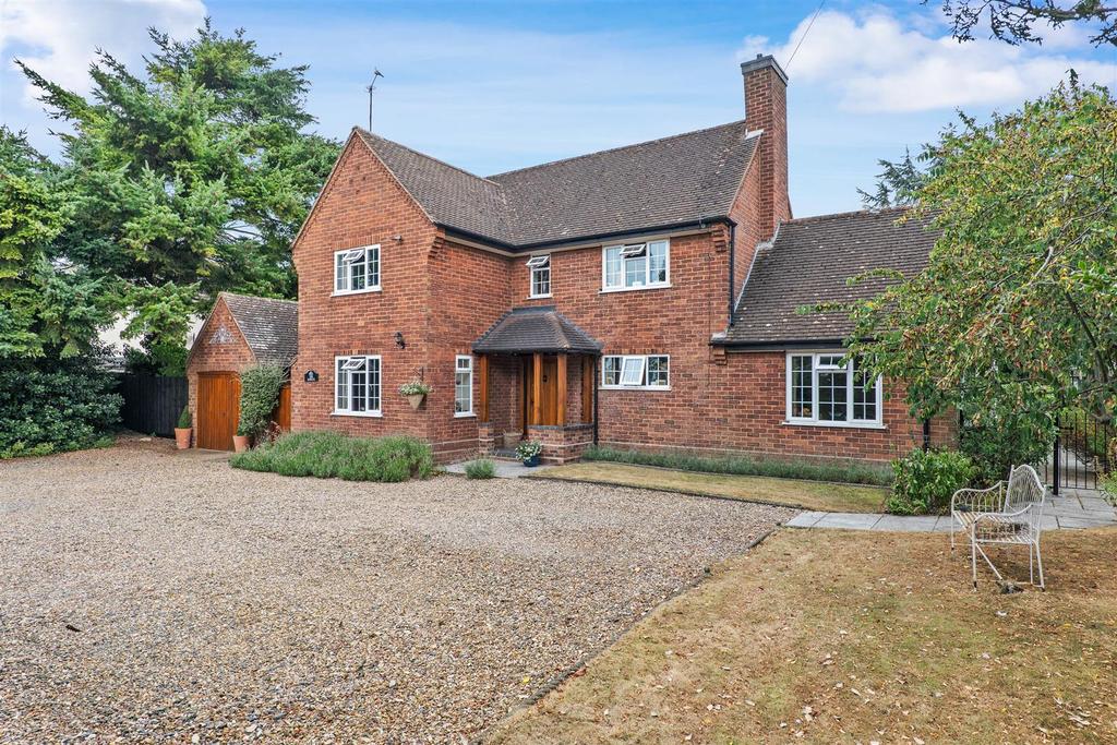 Farm Street, Fladbury, Worcs 4 bed detached house £750,000