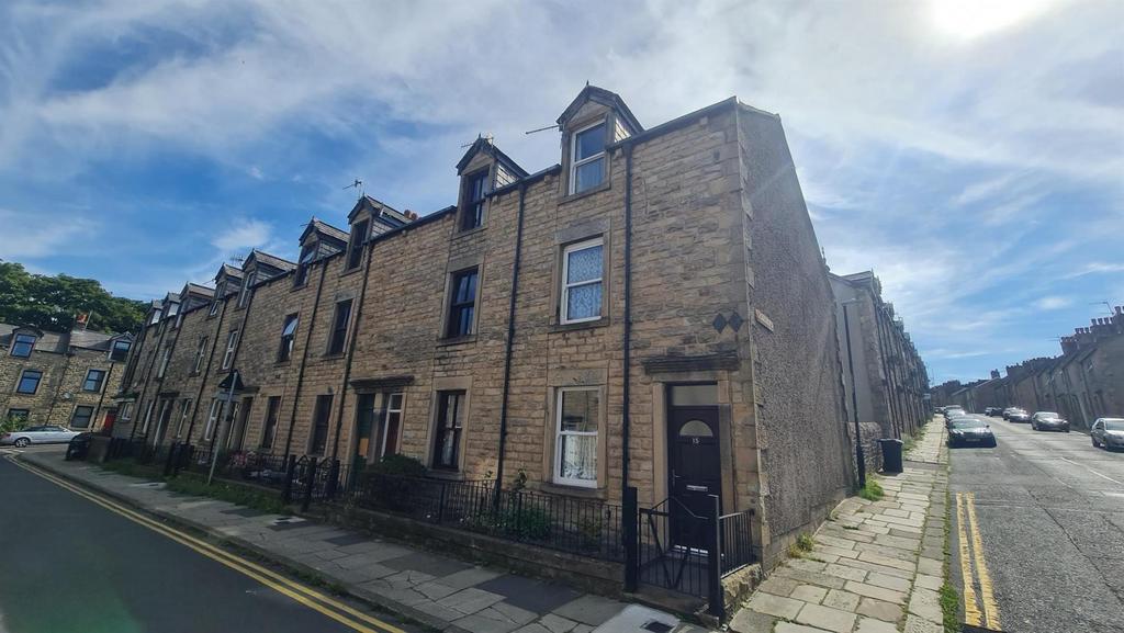 Prospect Street, Lancaster 4 bed end of terrace house for sale £150,000