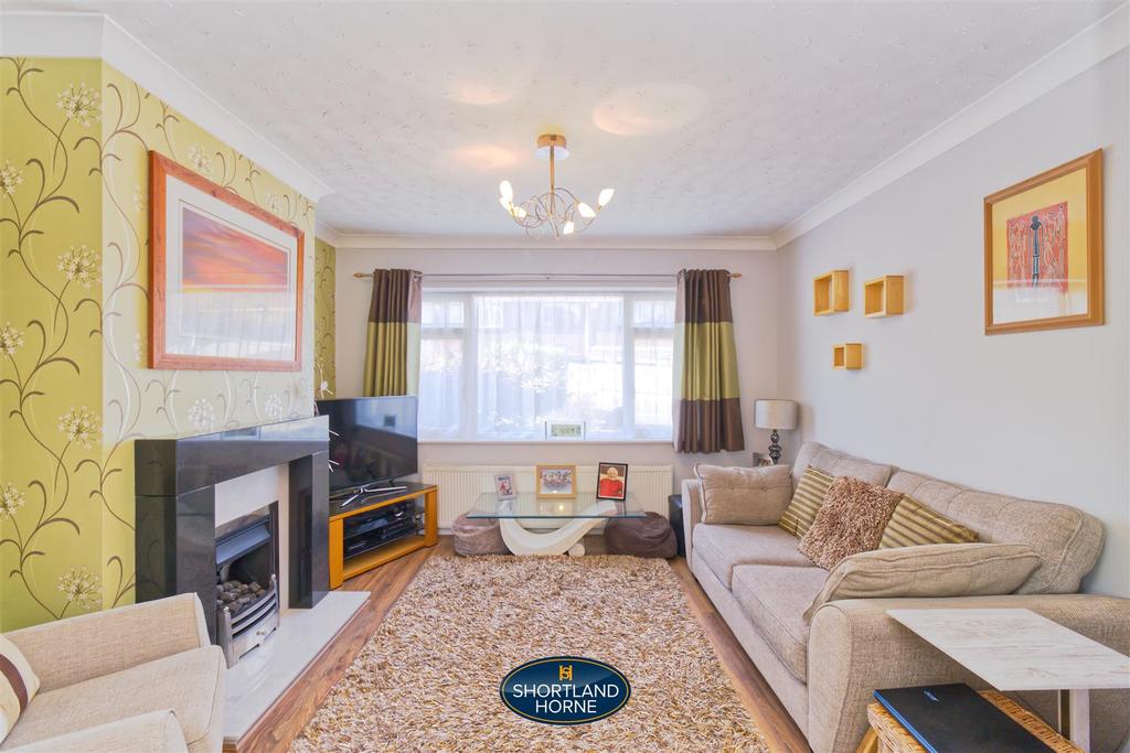 Ivybridge Road, Styvechale, Coventry 3 bed semidetached house £365,000