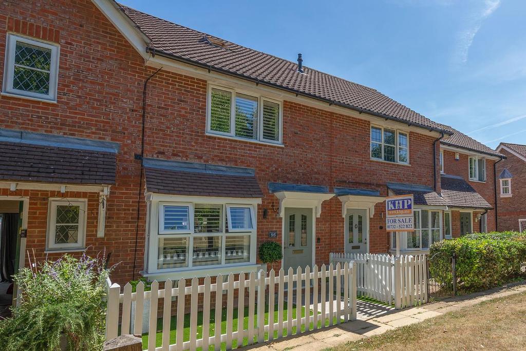 Pippin Way, Kings Hill 3 bed terraced house £440,000