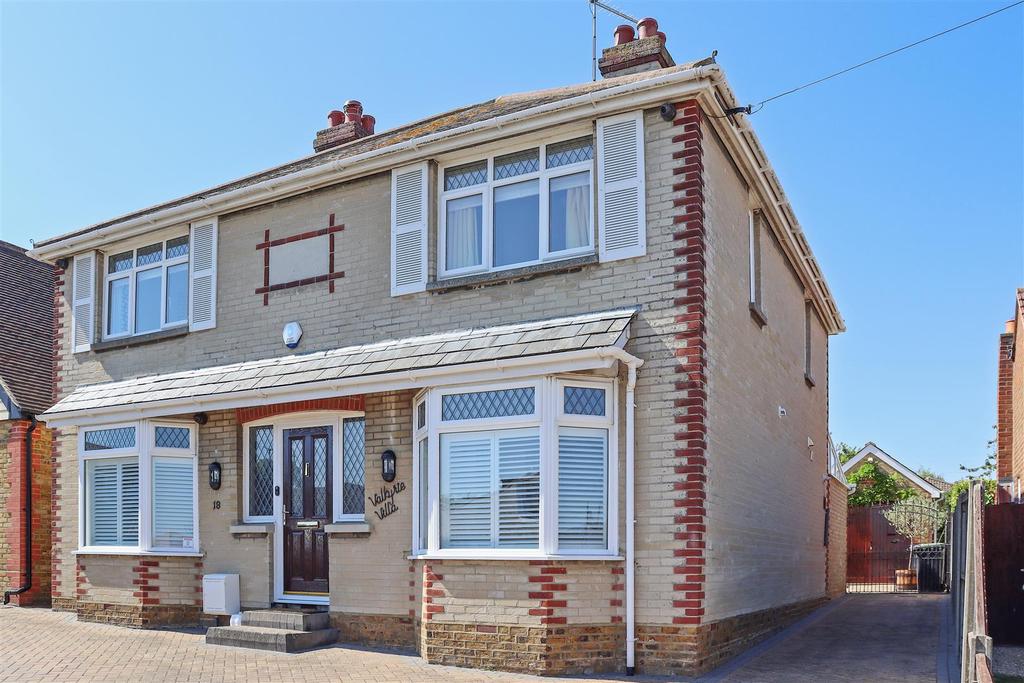 Valkyrie Avenue, Whitstable 4 bed detached house £795,000