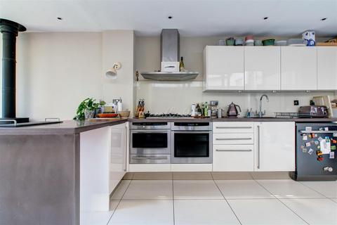 63 Llanfair Road, Cardiff, CF11 9QA