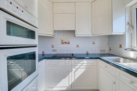 1 bedroom flat for sale - Holland Road, Westcliff-on-sea, SS0