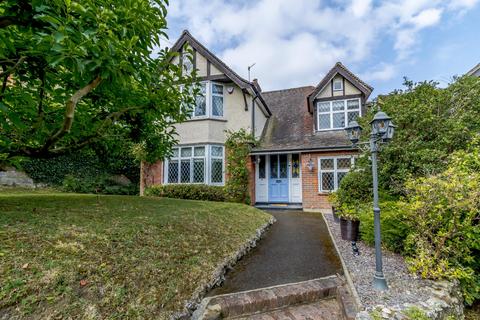 Moor Croft Batchworth Hill, Rickmansworth, WD3 1JP