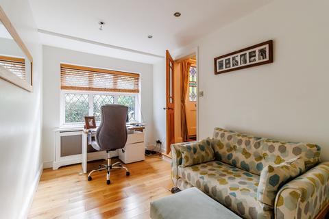 Moor Croft Batchworth Hill, Rickmansworth, WD3 1JP