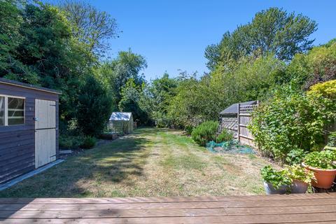 6 Riverside Close, St Albans, AL1 1SG
