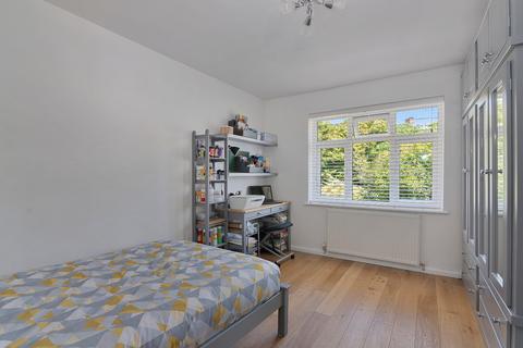 6 Riverside Close, St Albans, AL1 1SG