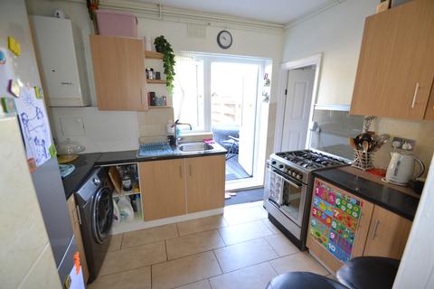93 Rowdowns Road, Dagenham, RM9 6NH