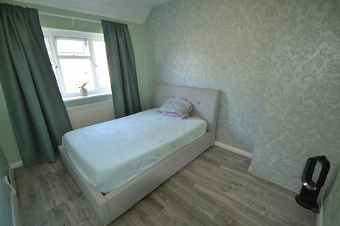 93 Rowdowns Road, Dagenham, RM9 6NH