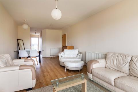 2 bedroom flat for sale - New Mart Gardens, Chesser, Edinburgh, EH14